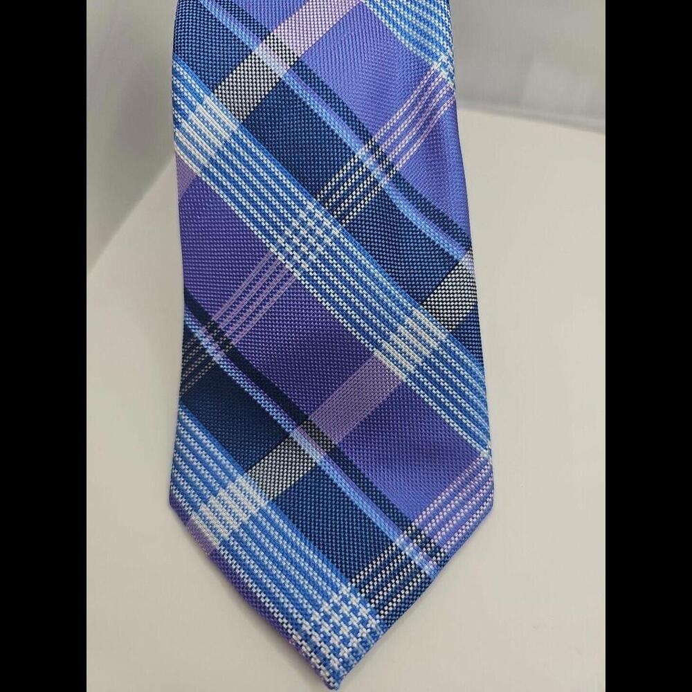 NAUTICA Mens Neck Tie Lavender Blue Gingham 3" x 57"